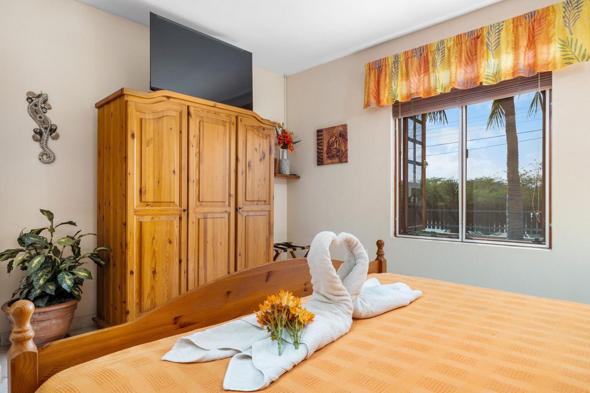 Sunrise Villa Is Gorgeous For Daily Views Of Sunrises And Sunsets Palm Beach Eksteriør bilde